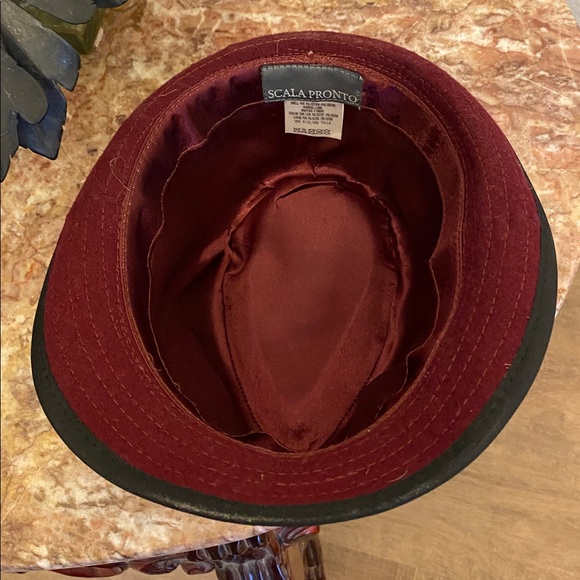 Scala Pronto Burgundy Fedora Hat with Black Band - Picture 6 of 6